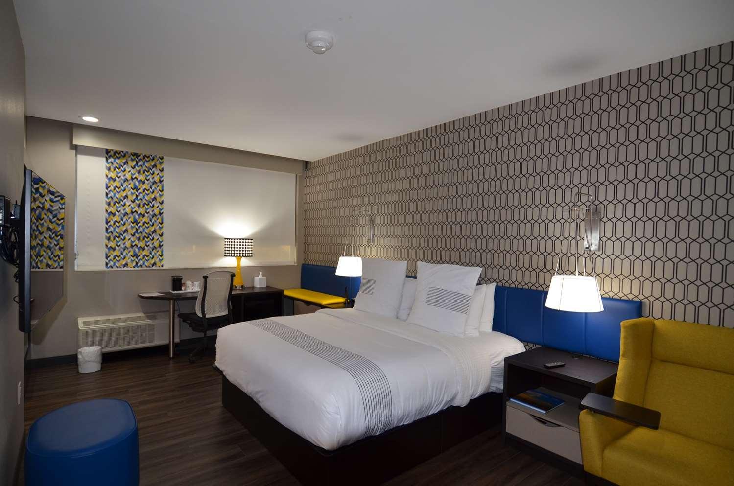 Glo Western Ok Downtown - Convention Center Hotel 3*