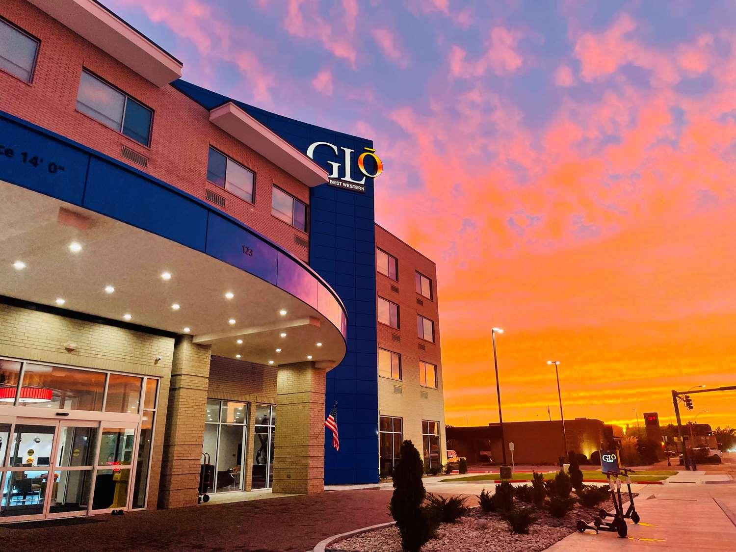 Glo Western Ok Downtown - Convention Center 3* Enid