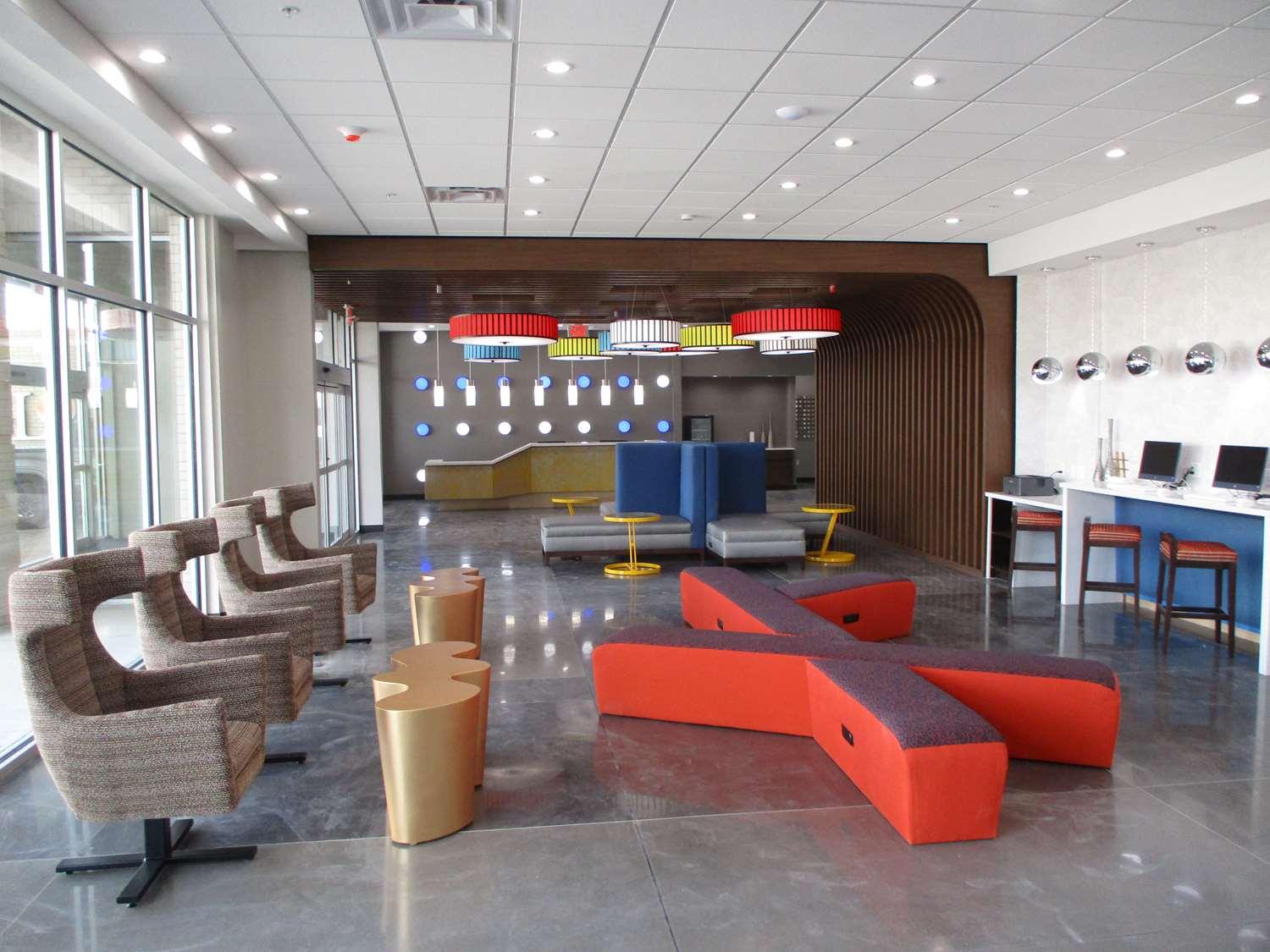Glo Western Ok Downtown - Convention Center Hotel Enid